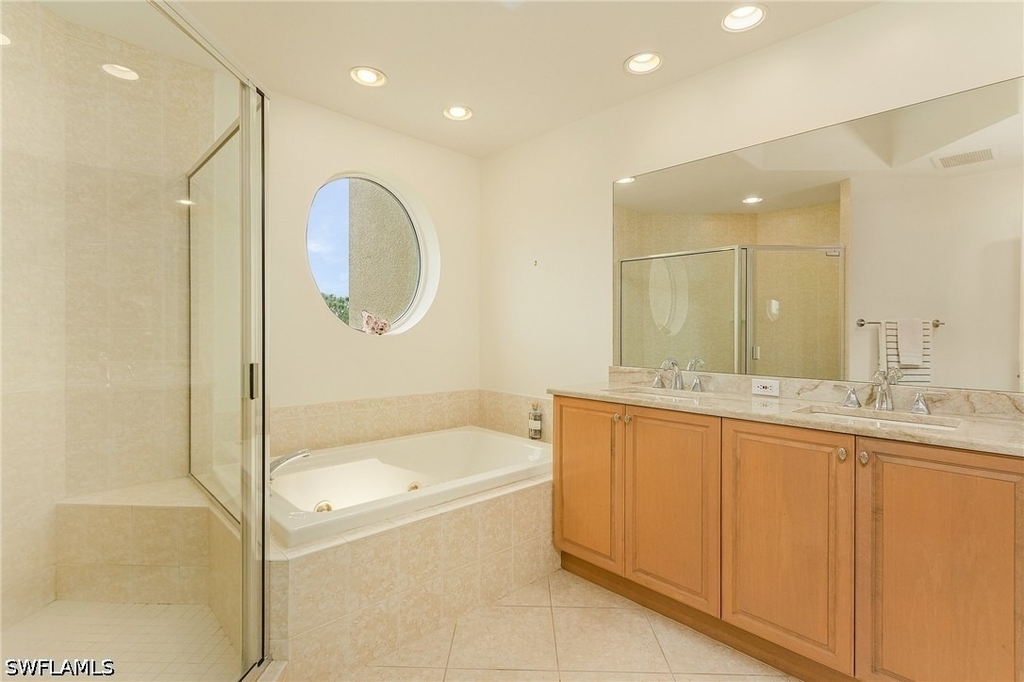 2728 Tiburon Boulevard E - Photo 9