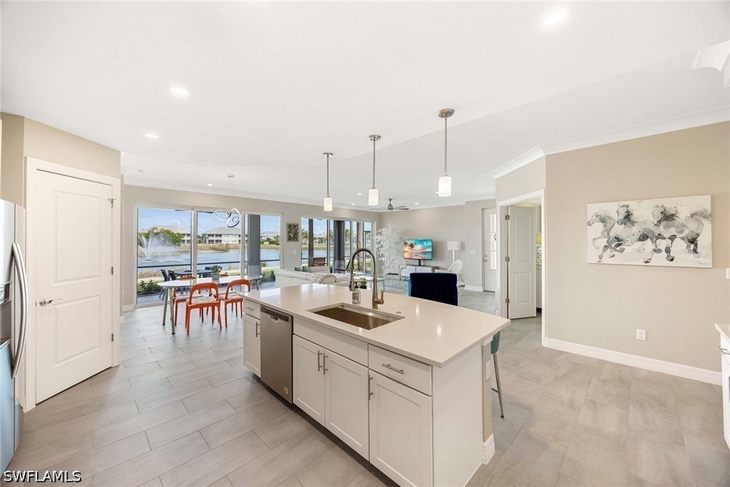 201 Indies Drive E - Photo 11