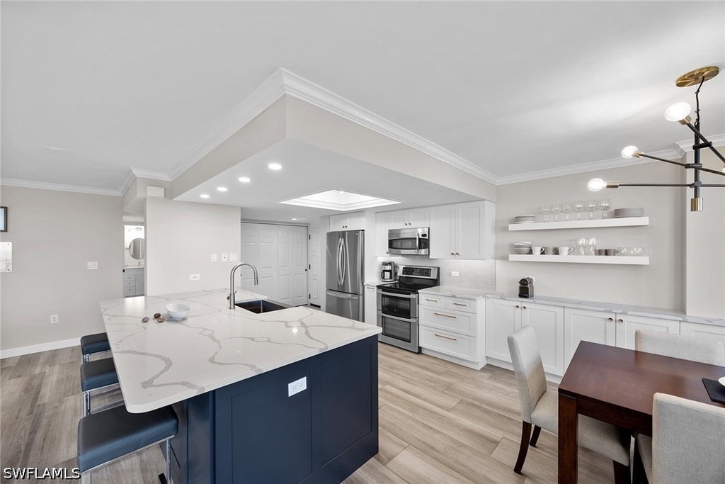 6585 Nicholas Boulevard - Photo 10