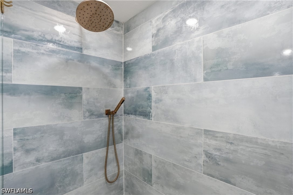 7671 Pebble Creek Circle - Photo 18