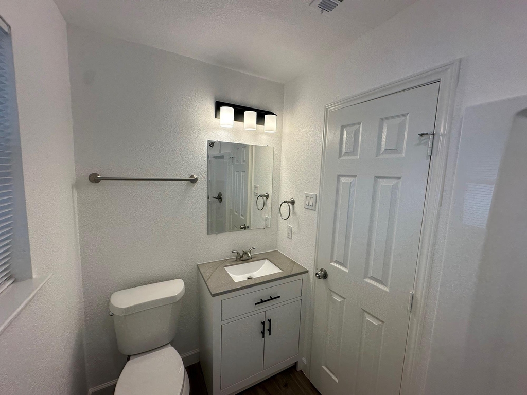 934 Bacliff Drive - Photo 16