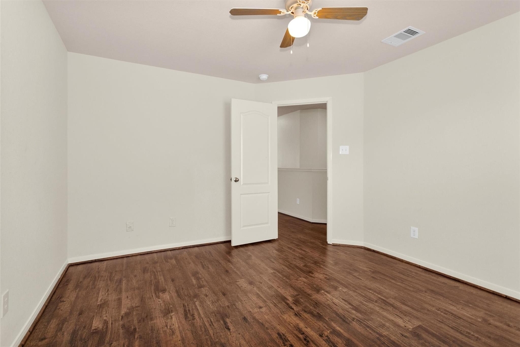 602 Blue Oasis Court - Photo 27