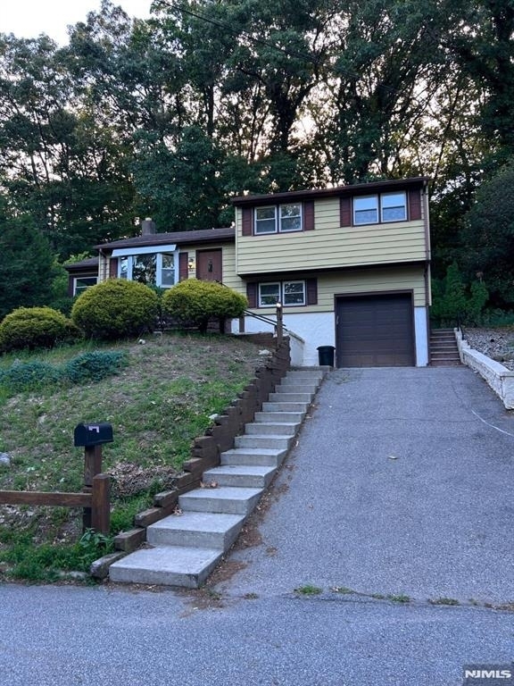 93 Knolls - Photo 0