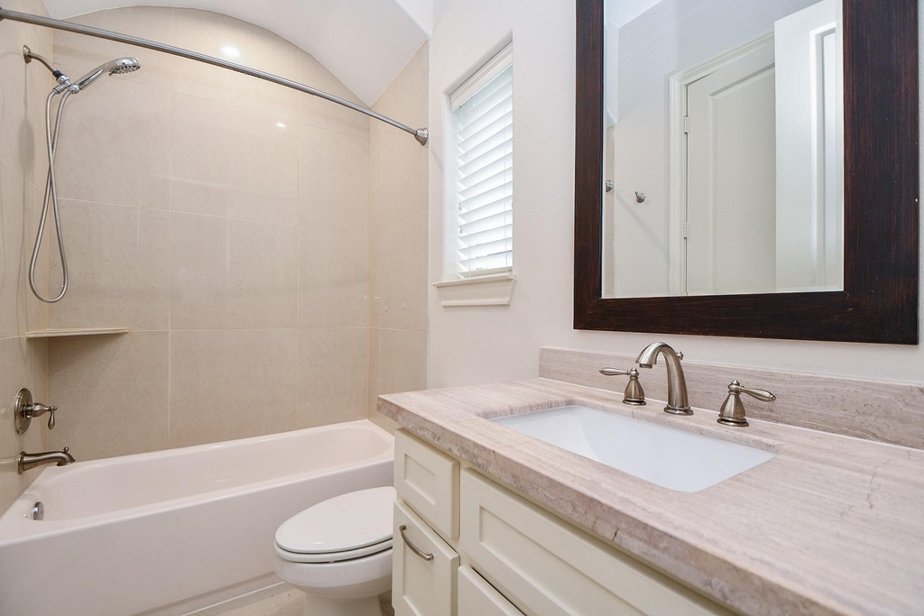 709 Delano Street - Photo 33