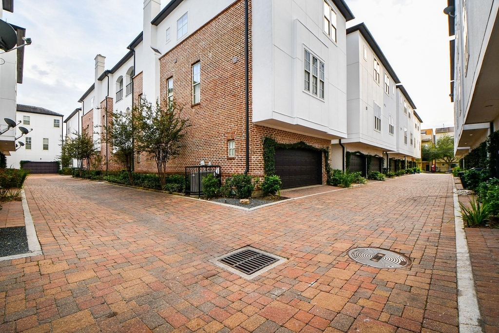 709 Delano Street - Photo 44
