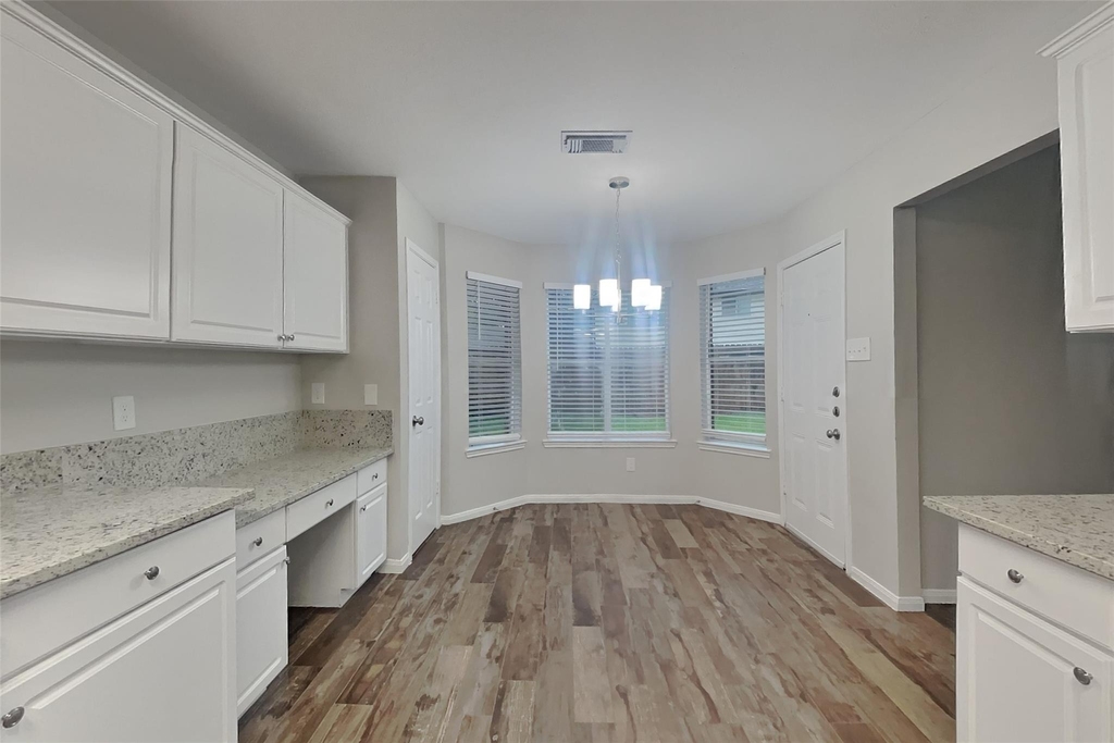 16803 Cobbler Crossing Drive - Photo 4