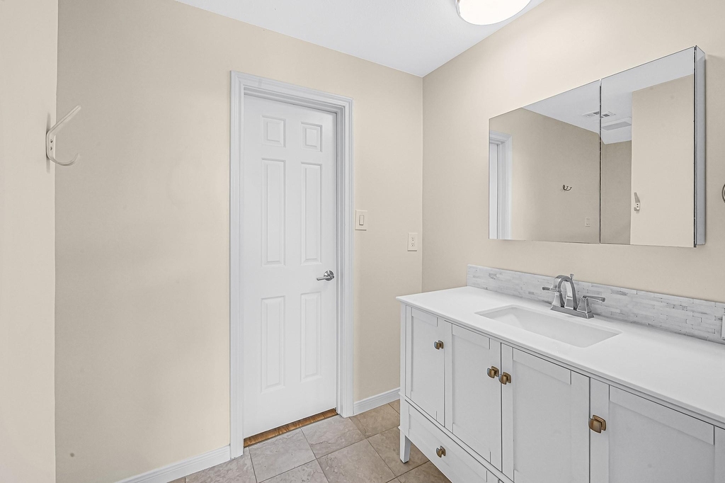 5200 Weslayan Street - Photo 14