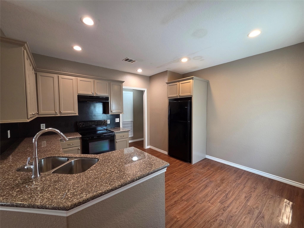 438 Spence Lane - Photo 9