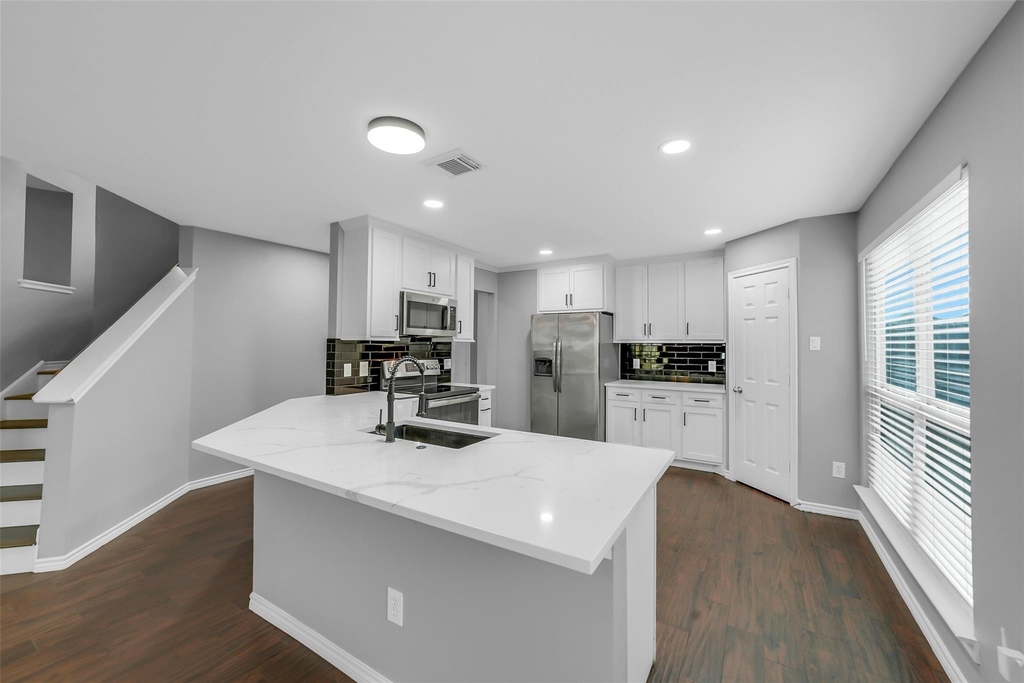 2214 Shady Pine Drive - Photo 4