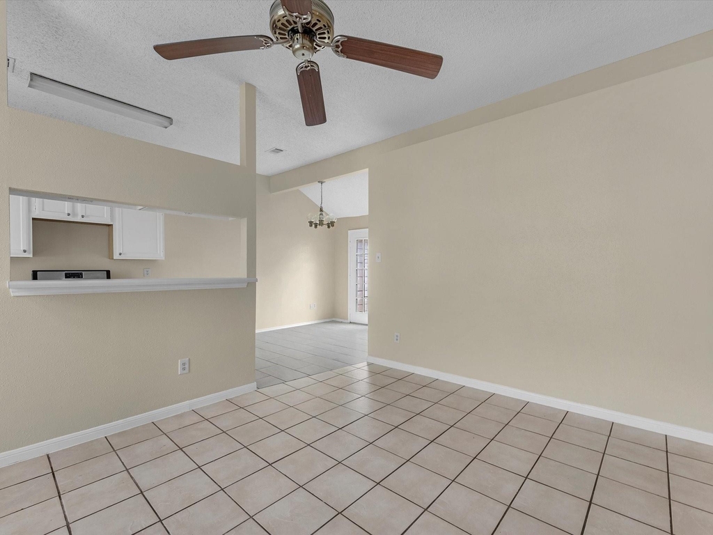 6338 Southwood Court N - Photo 2
