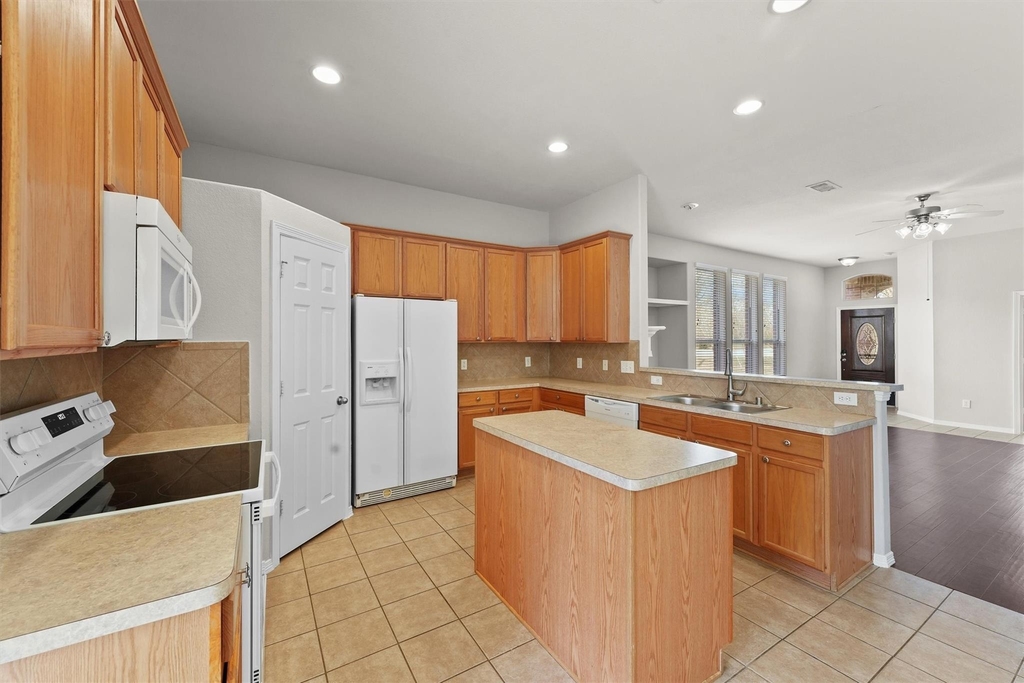26975 Sabinal Trail - Photo 10