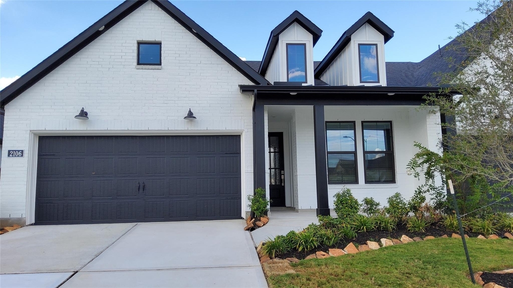 2106 Grapewood Lane - Photo 1