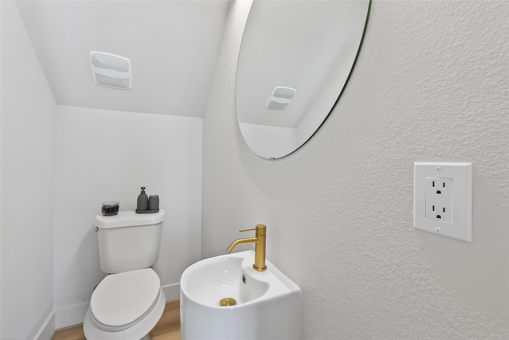 973 Highland Light Lane - Photo 11