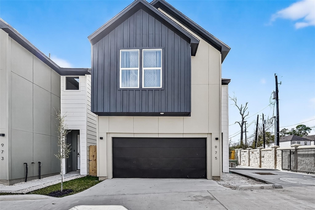 973 Highland Light Lane - Photo 0