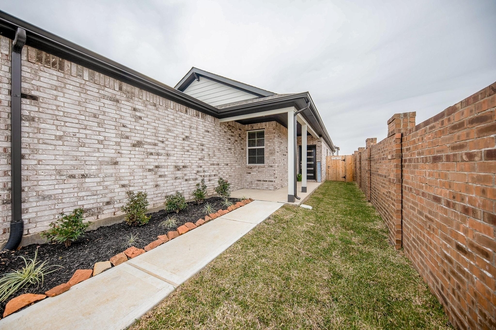 23302 Spring Genesis Lane - Photo 3