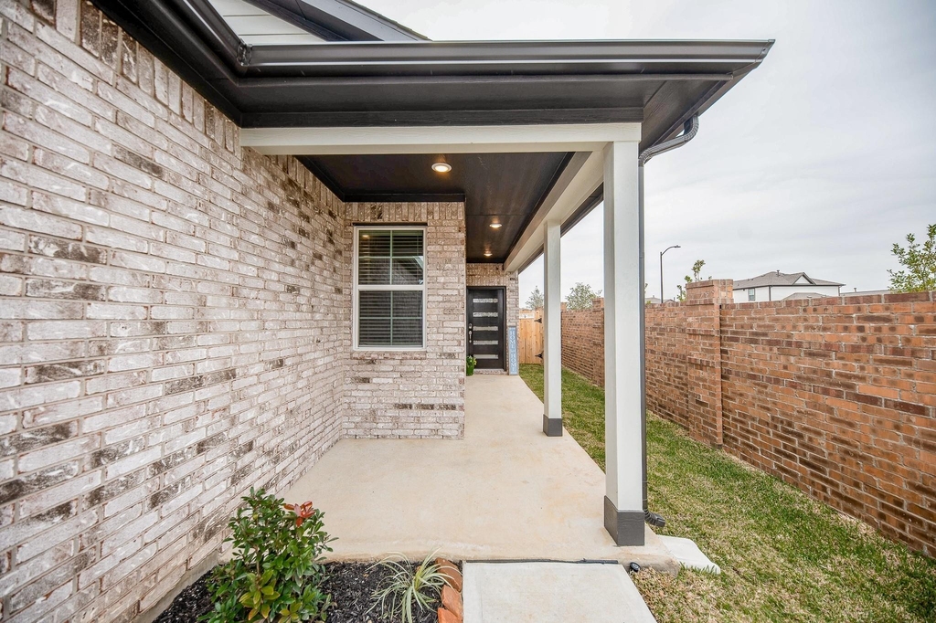 23302 Spring Genesis Lane - Photo 4