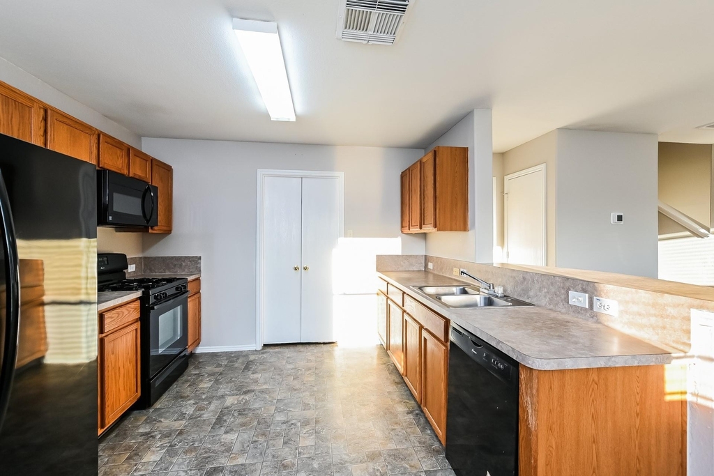 7727 Painted Desert Drive - Photo 3