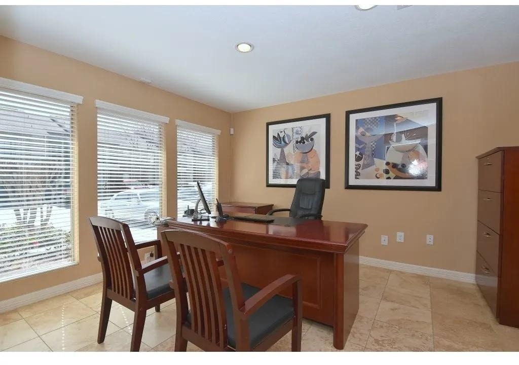17310 Keith Harrow Boulevard - Photo 3