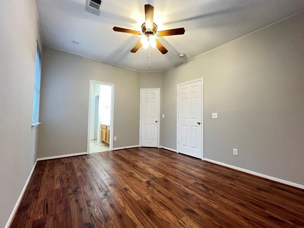 2910 Blue Dawn Drive - Photo 16