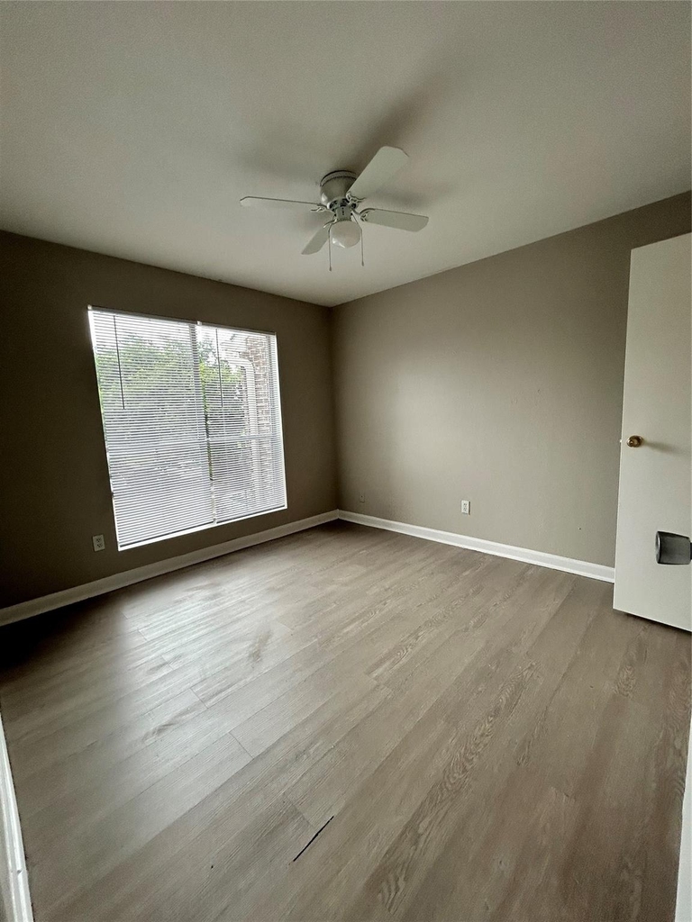 3900 Woodchase Drive - Photo 9