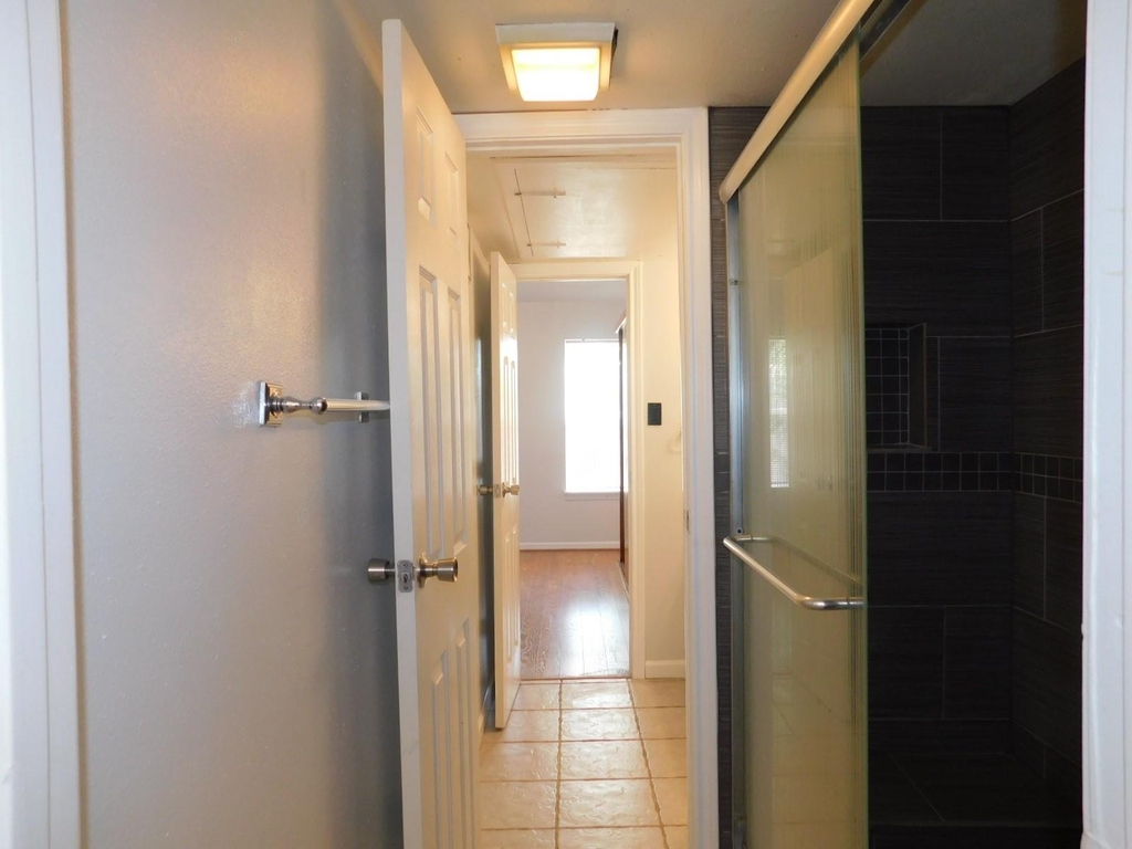 11710 Southlake Drive - Photo 6
