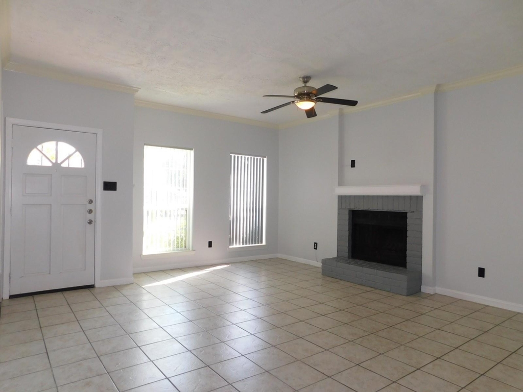 11710 Southlake Drive - Photo 0