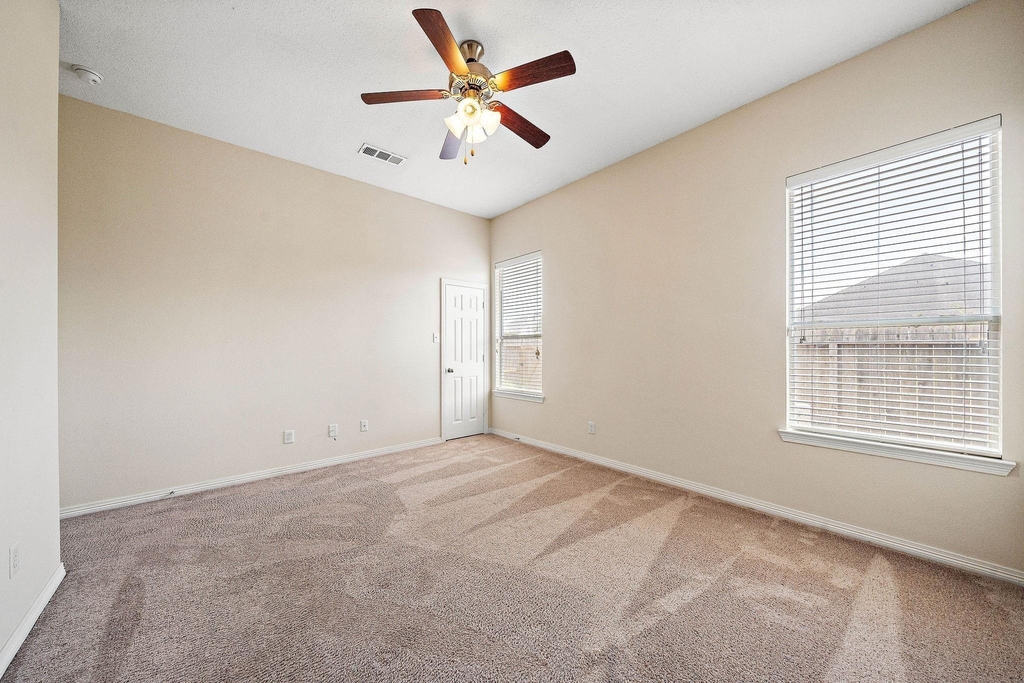 912 Sweet Pine Drive - Photo 12