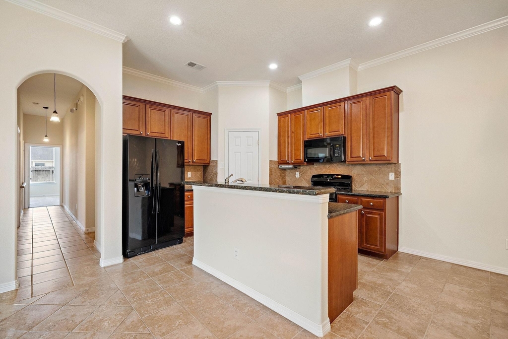 912 Sweet Pine Drive - Photo 6