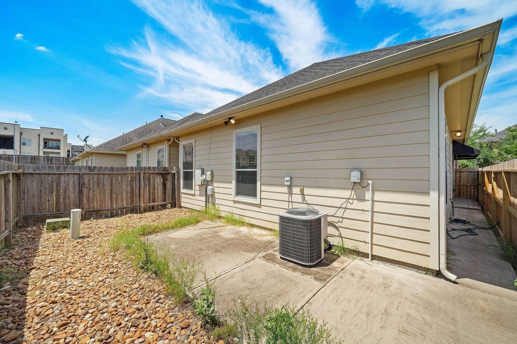 912 Sweet Pine Drive - Photo 17