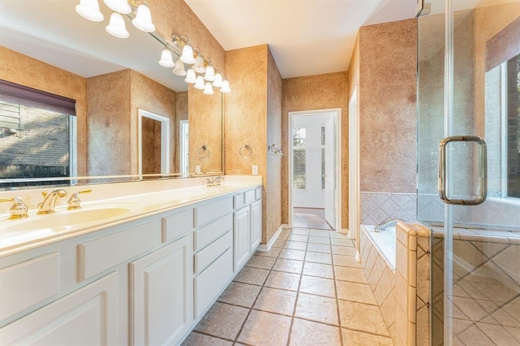 182 N Wimberly Way - Photo 18