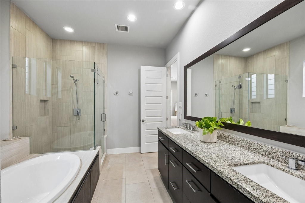 2410 Couch Street - Photo 11