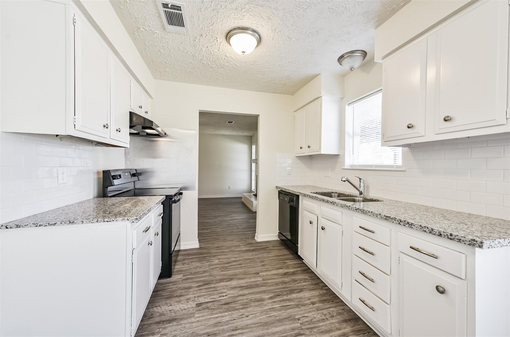 9563 Sutter Park Lane - Photo 9