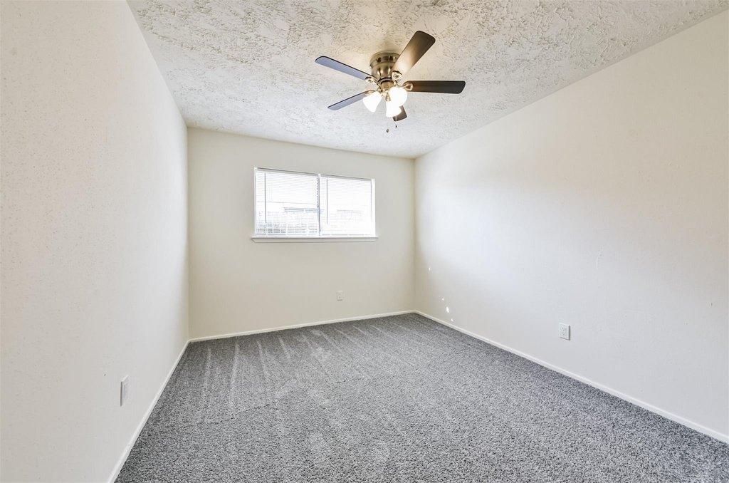 9563 Sutter Park Lane - Photo 19