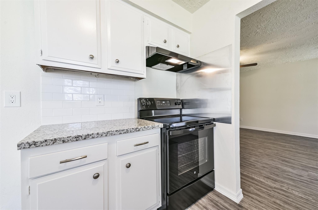 9563 Sutter Park Lane - Photo 7
