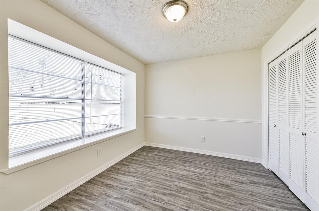 9563 Sutter Park Lane - Photo 12