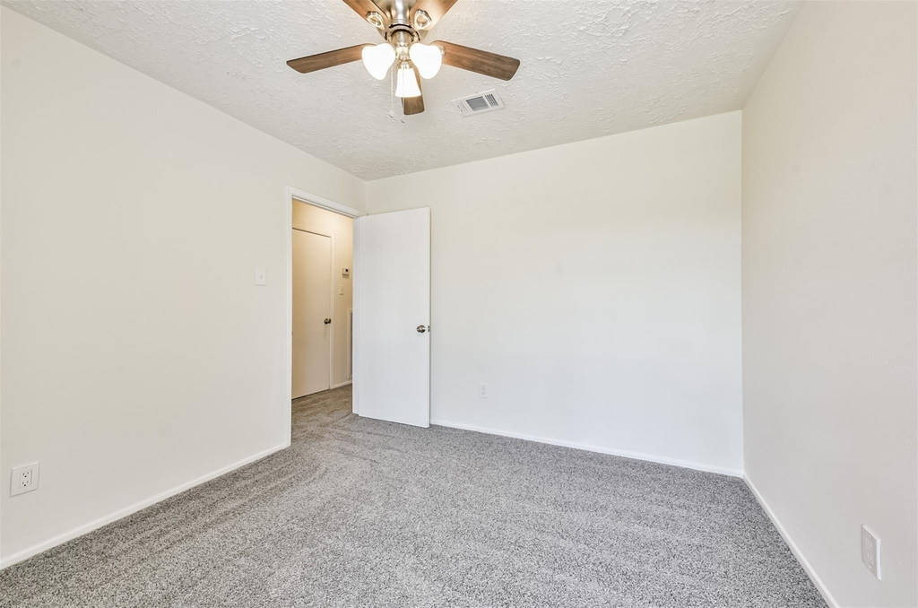 9563 Sutter Park Lane - Photo 18
