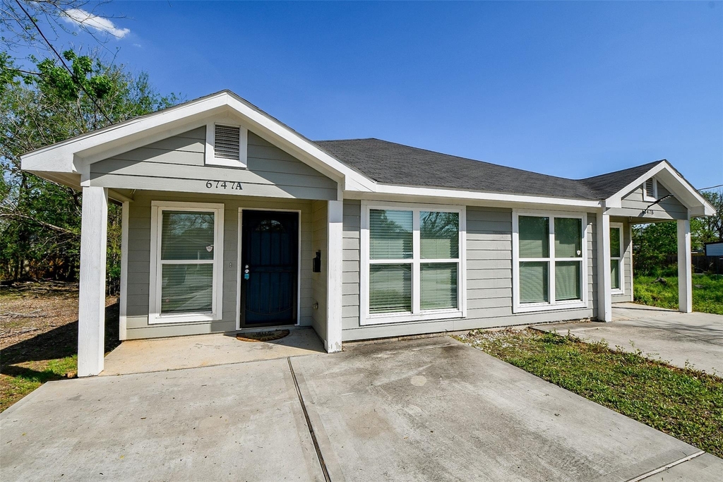6747 England Street - Photo 0