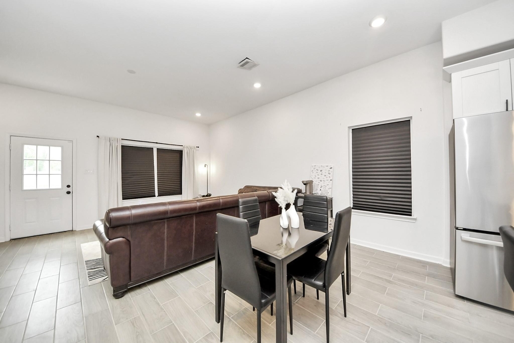 4613 Ireland Street - Photo 15