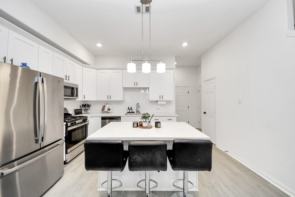 4613 Ireland Street - Photo 13