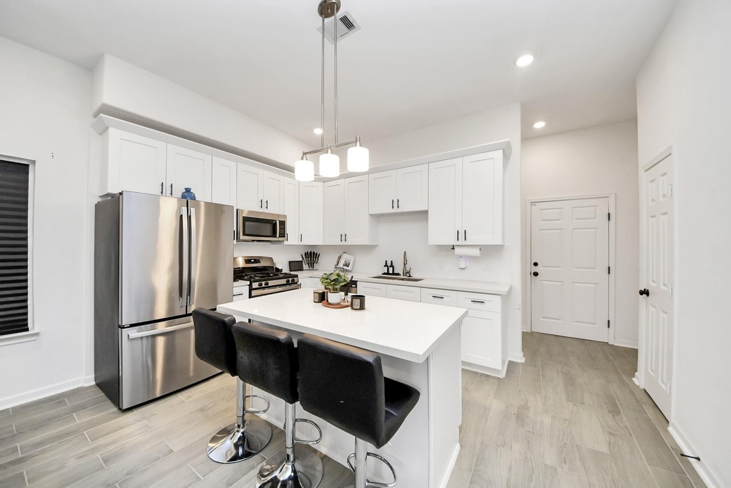 4613 Ireland Street - Photo 14