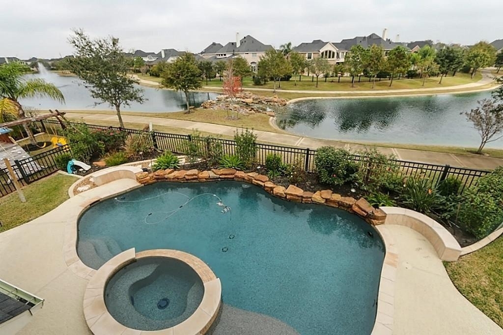 7610 Hampton Bay Lane - Photo 16