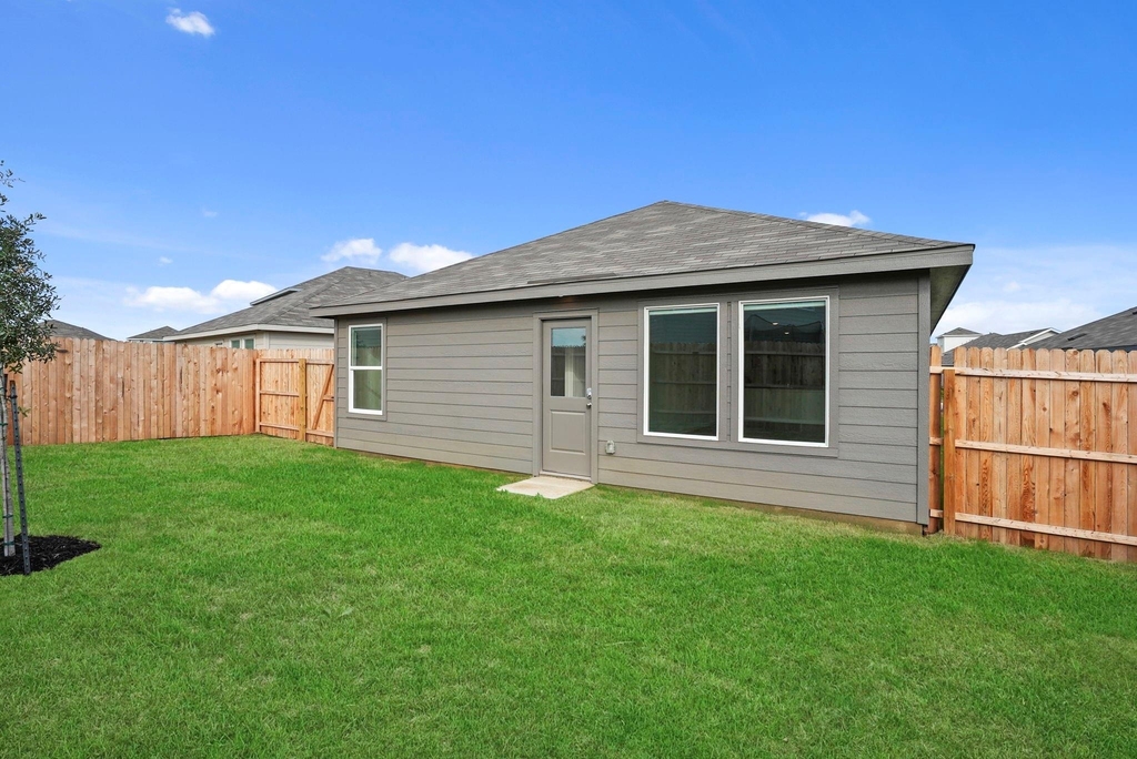 7316 Green Sapphire - Photo 1