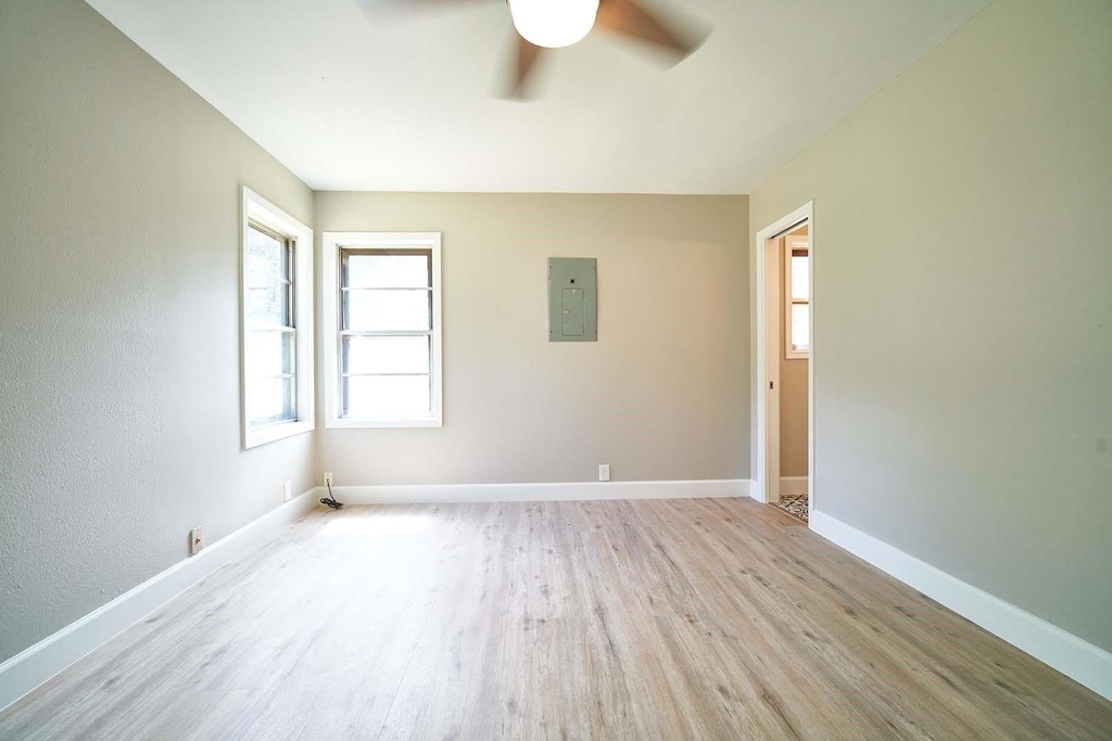 5315 Beechnut Street - Photo 13