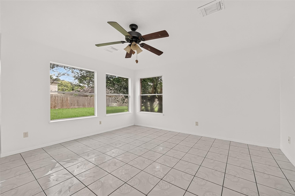 8202 Worthington Dr - Photo 11