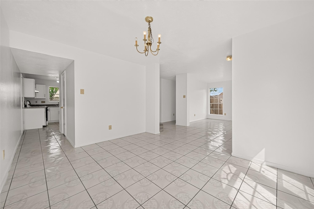 8202 Worthington Dr - Photo 13