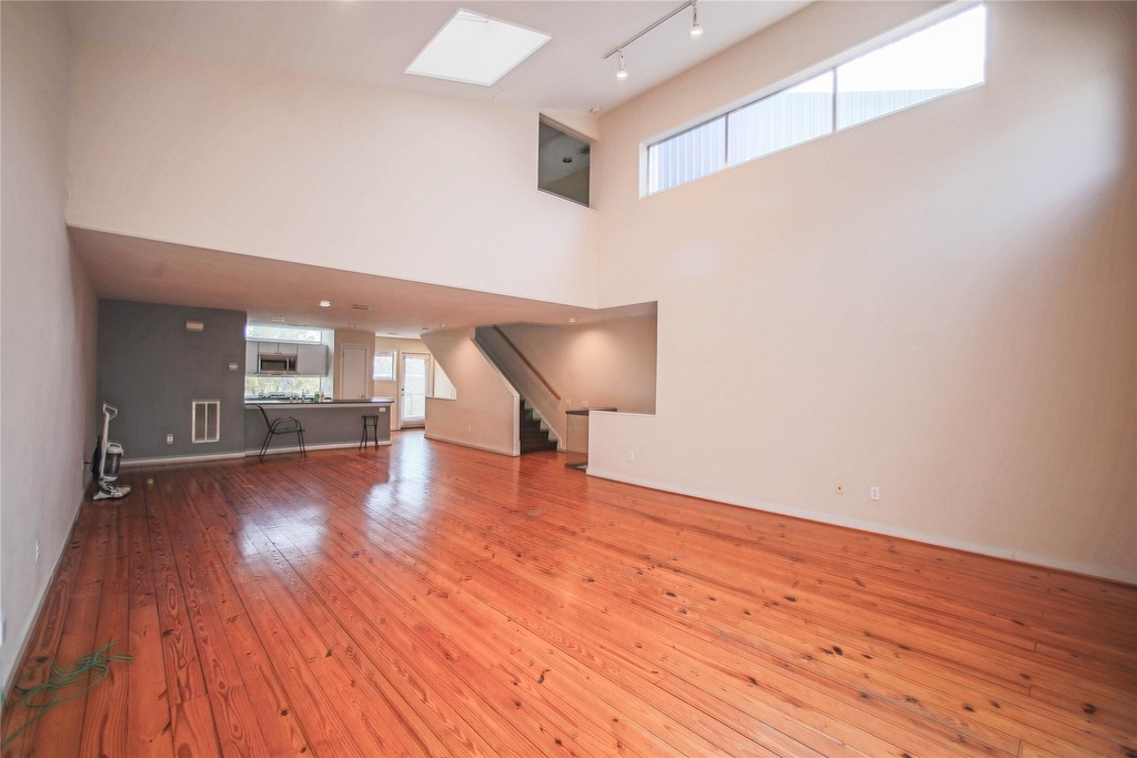 6913 Yellowstone Way Drive - Photo 11