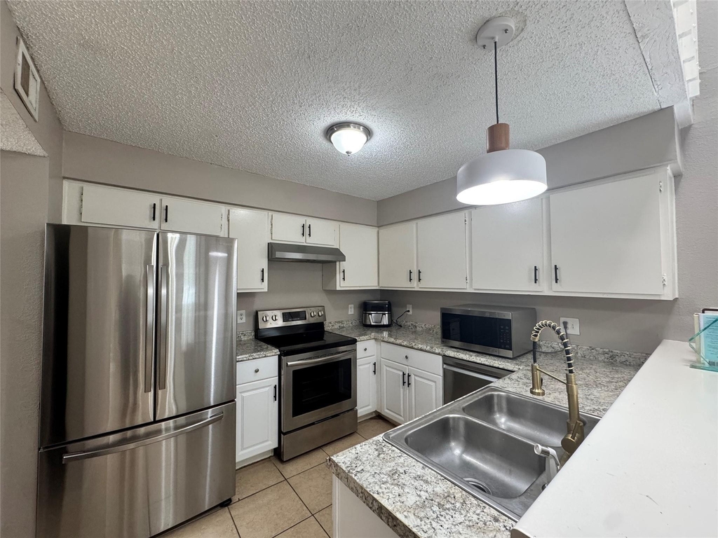 6312 Peacock Hills Drive - Photo 4