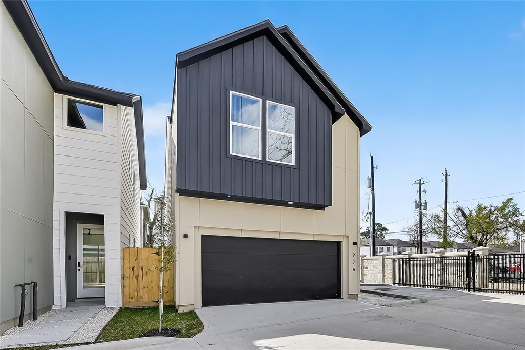 951 Highland Light Lane - Photo 1