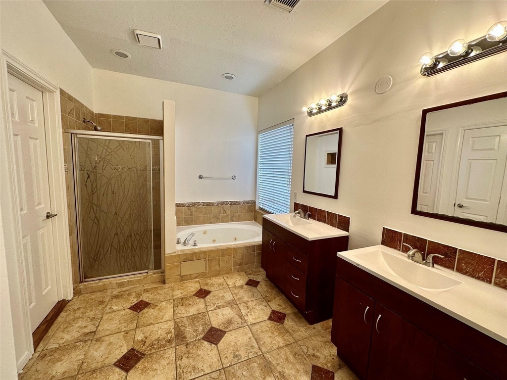 1414 Diamond Brook Drive - Photo 15