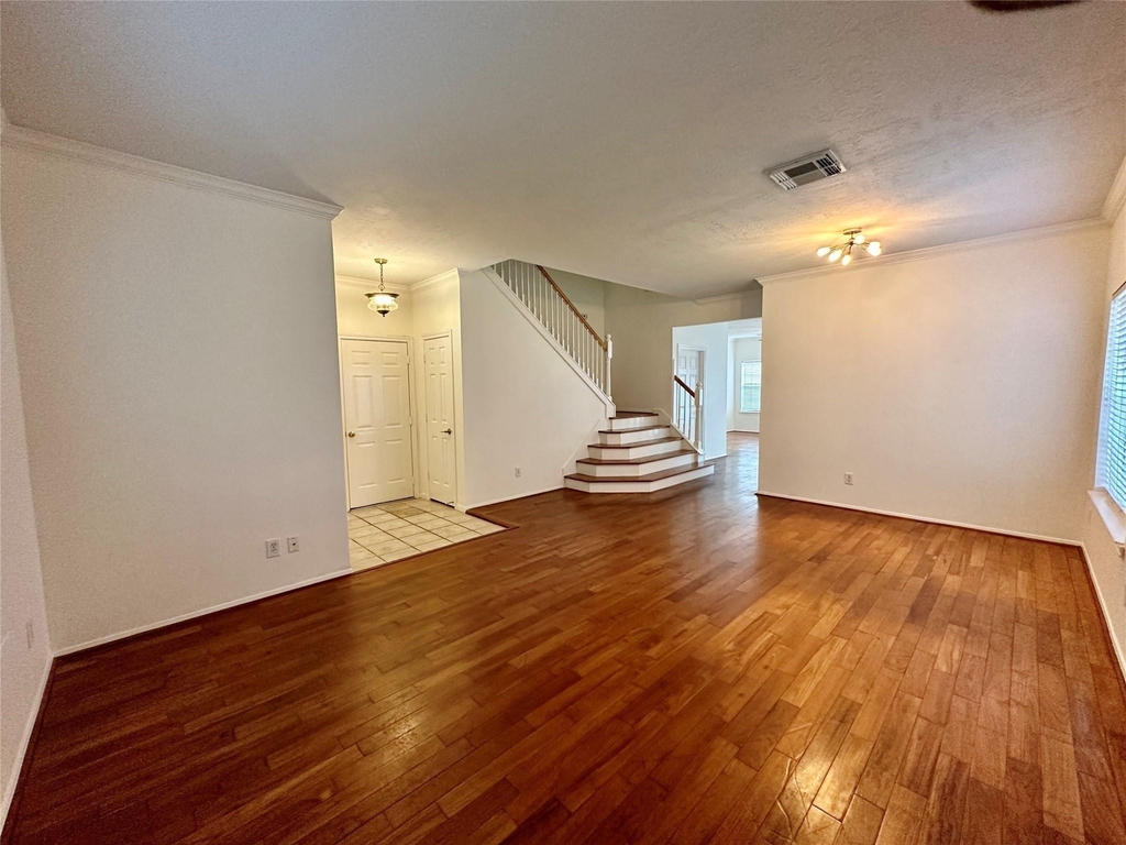 1414 Diamond Brook Drive - Photo 2
